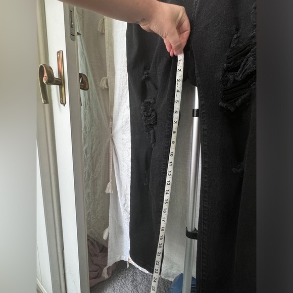 2 for $15 Shein Curve 2XL Black Distressed Denim - Picture 5 of 8